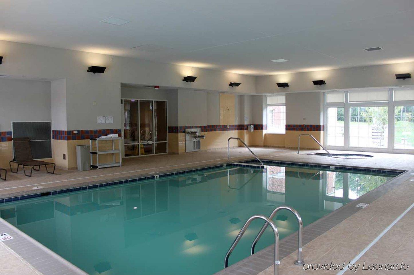 Hampton Inn & Suites Williamsburg-Central Facilities photo